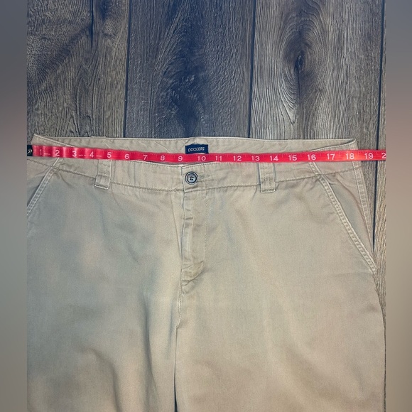 Dockers Women’s Cargo Pants Size 16 Khaki Beige Cotton Relaxed Fit - Picture 9 of 16
